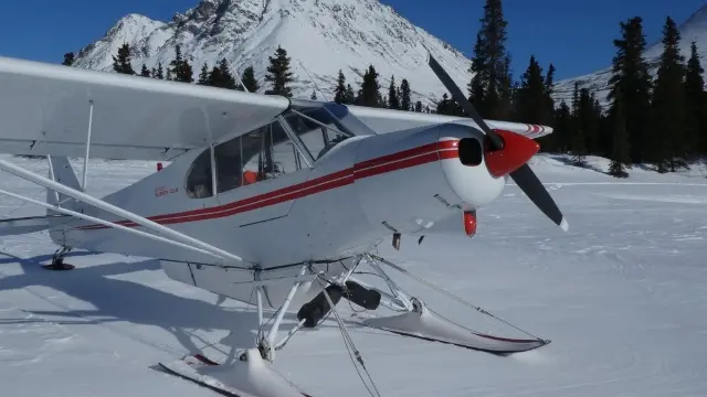 Airglas equipped fixed wing aircraft